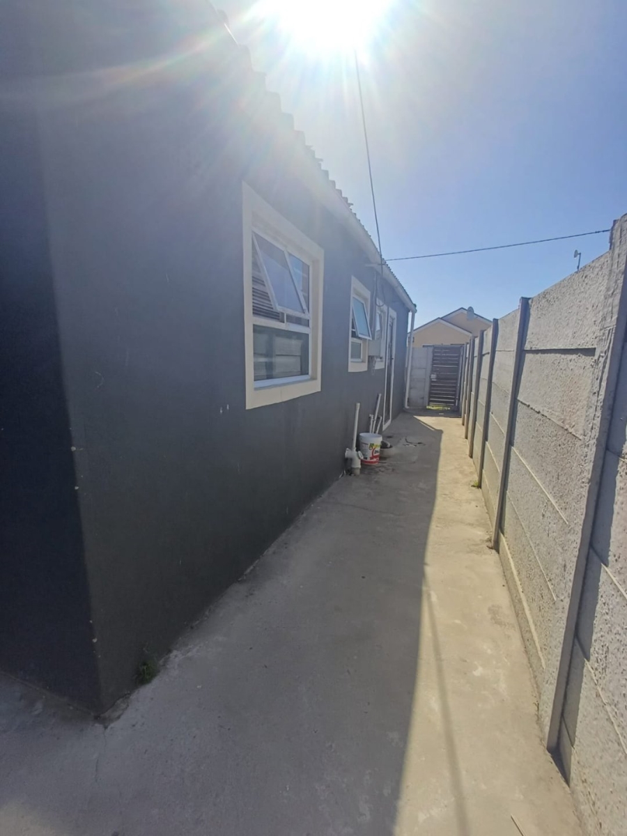 3 Bedroom Property for Sale in Fairdale Western Cape